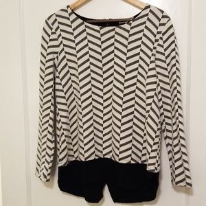 Patterned sweater with zipper